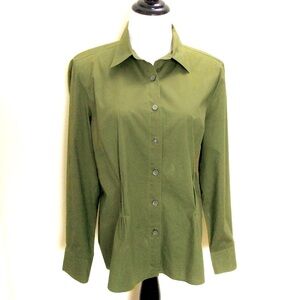 TravelSmith Retro Blouse Pleated Women’s Fitted Shirt Size M Travel Casual